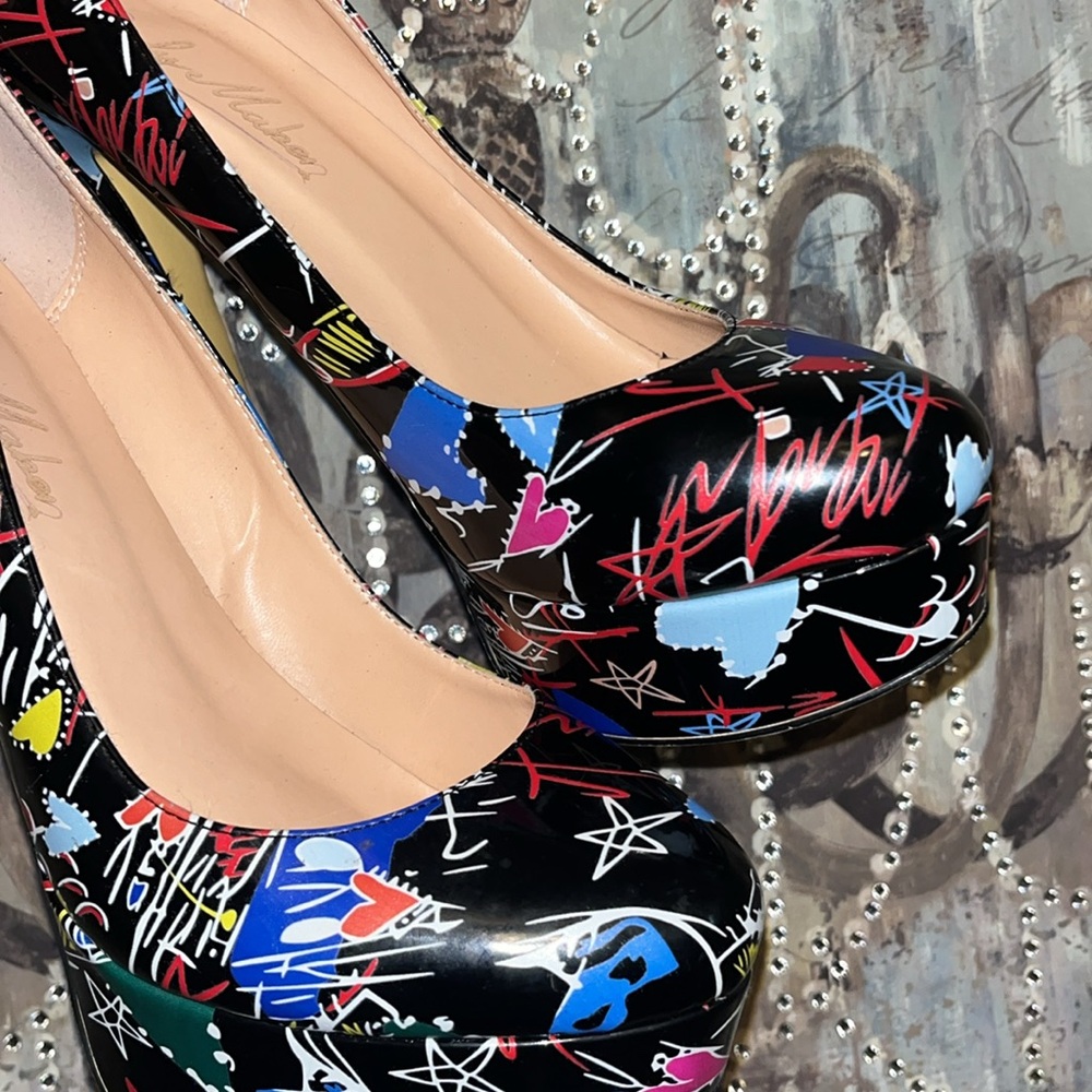👠🖤👠• 👅 Only Makers x … They See U C’min’ Vibes